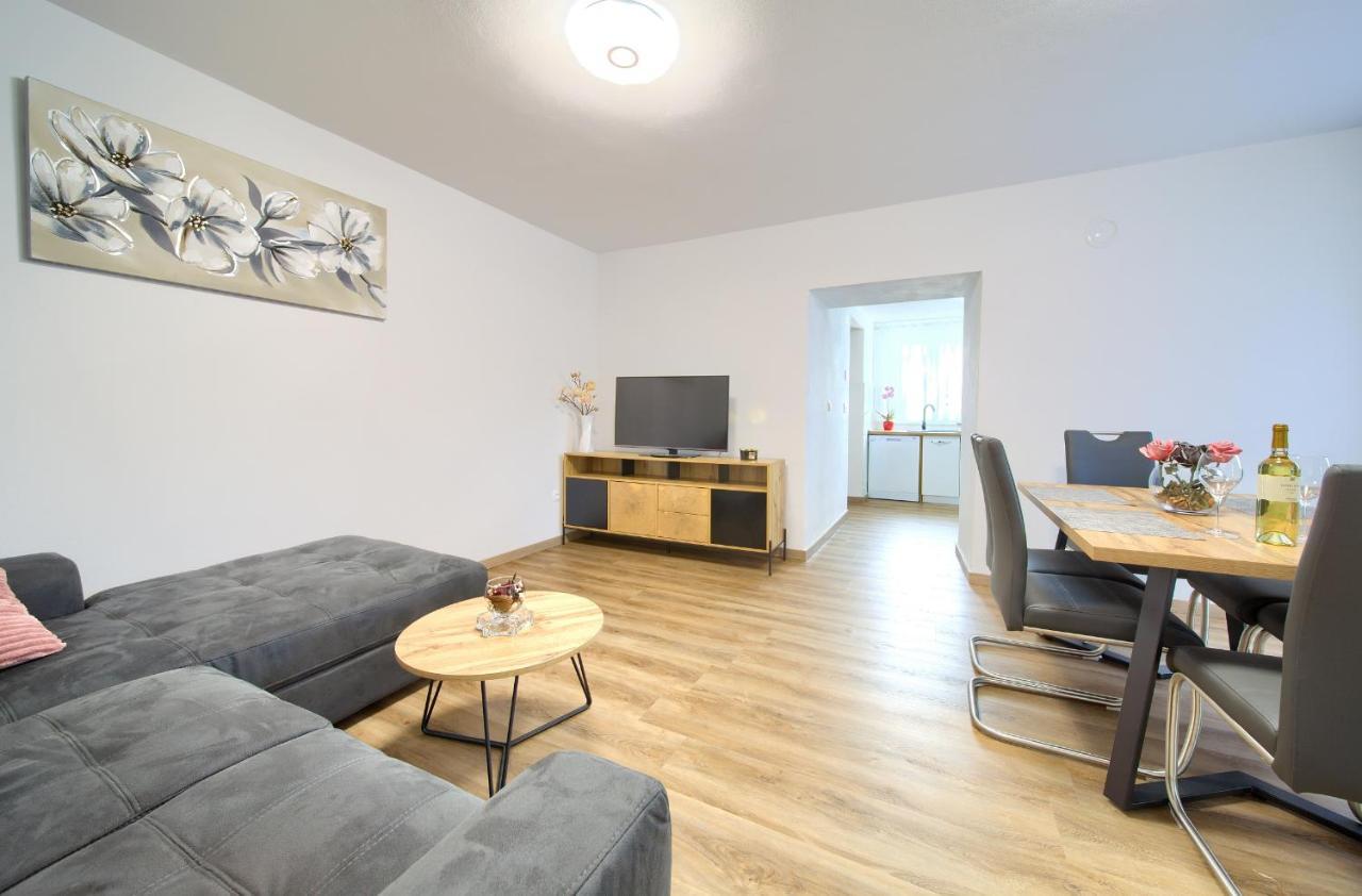 Apartment Mladen Krk Town Esterno foto
