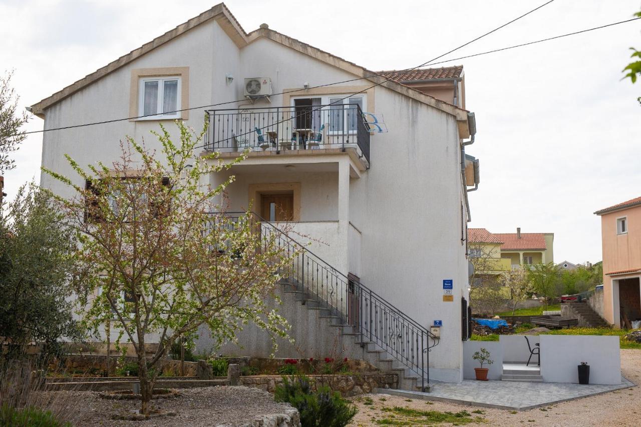 Apartment Mladen Krk Town Esterno foto